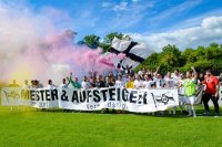 Hanau 93 Meister und Aufsteiger in die Verbandsliga 2017 -  Bilder © exitoplus